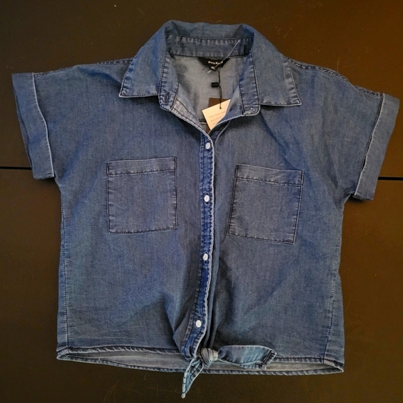 NWT Sim & Sam Size XL Denim Button Down Top - Picture 1 of 3